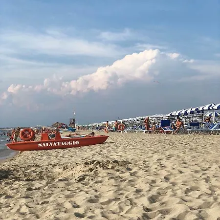 Fronte Mare * Tirrenia