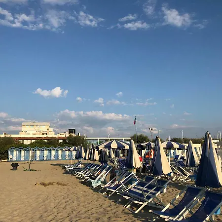 Fronte Mare * Tirrenia